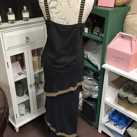 Black and gold skirt and top - Picture 4 of 6